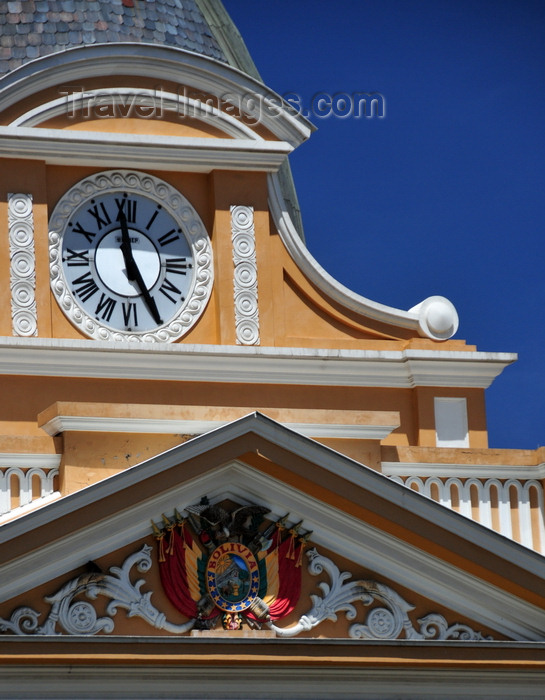 bolivia84: La Paz, Bolivia: Palacio Legislativo - clock and the pediment with the Bolivian coat of arms - Plaza Murillo - photo by M.Torres - (c) Travel-Images.com - Stock Photography agency - Image Bank