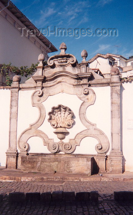 brazil104: Brazil / Brasil - Brasil - Minas Gerais - Ouro Preto: baroque fountain / fontanário barroco - photo by M.Torres - (c) Travel-Images.com - Stock Photography agency - Image Bank