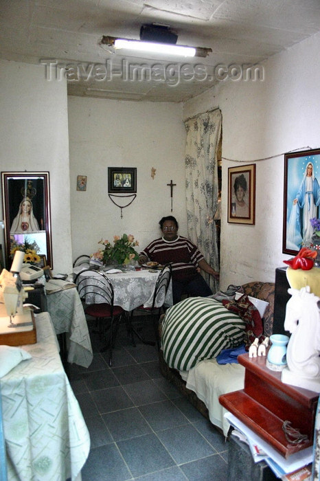 brazil145: Brazil / Brasil - Rio de Janeiro: Vila Canoas Favela - slum - a living-room - photo by N.Cabana - (c) Travel-Images.com - Stock Photography agency - Image Bank