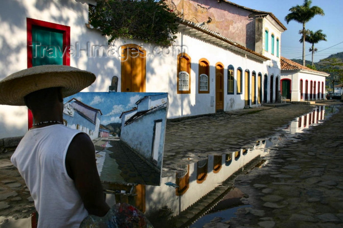 brazil154: Brazil / Brasil - Parati / Paraty (RJ): painter - artist / pintor - arte - photo by N.Cabana - (c) Travel-Images.com - Stock Photography agency - Image Bank