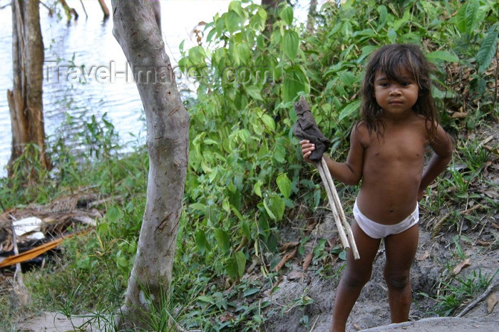 brazil172: Brazil / Brasil - Urubu river: indian girl - garota Aruaque (photo by N.Cabana) - (c) Travel-Images.com - Stock Photography agency - Image Bank