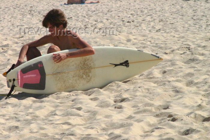 brazil181: Brazil / Brasil - Rio de Janeiro: surfer / surfista - photo by N.Cabana - (c) Travel-Images.com - Stock Photography agency - Image Bank