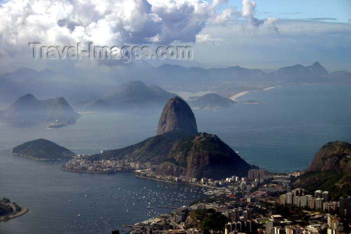 brazil197: Brazil / Brasil - Rio de Janeiro: Sugar Loaf / Pão de Açucar and Guanabara bay from Corcovado - photo by N.Cabana - (c) Travel-Images.com - Stock Photography agency - Image Bank