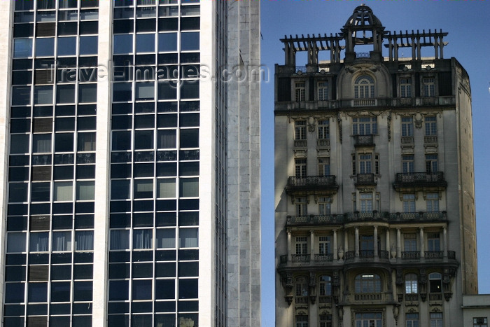 brazil212: Brazil / Brasil - São Paulo: as time goes by - 1920s and 1980s façades - buildings / edificios (photo by N.Cabana) - (c) Travel-Images.com - Stock Photography agency - Image Bank