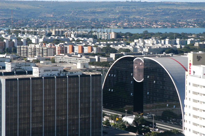 brazil344: Brazil / Brasil - Brasilia: Brasília Shopping - arquitecto Ruy Othake - northern wing / asa norte - photo by M.Alves - (c) Travel-Images.com - Stock Photography agency - Image Bank