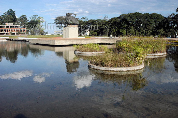 brazil348: Brazil / Brasil - Brasilia: Portugal square / praça de Portugal - photo by M.Alves - (c) Travel-Images.com - Stock Photography agency - Image Bank