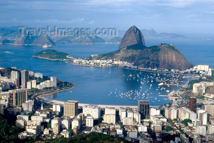 brazil382: Brazil / Brasil - Rio de Janeiro: Pão de Açucar and Guanabara bay - baia da Guanabara - photo by L.Moraes - (c) Travel-Images.com - Stock Photography agency - Image Bank