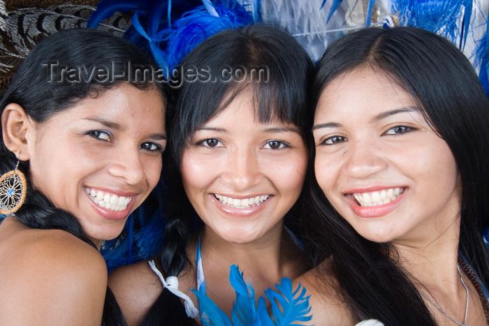 brazil434: Parintins, Amazonas, Brasil / Brazil: tree gilrs - fresh faces at the Boi-Bumbá folklore festival - Boi Caprichoso troupe / Festival Folclórico de Parintins - Bumba Meu Boi - photo by D.Smith - (c) Travel-Images.com - Stock Photography agency - Image Bank