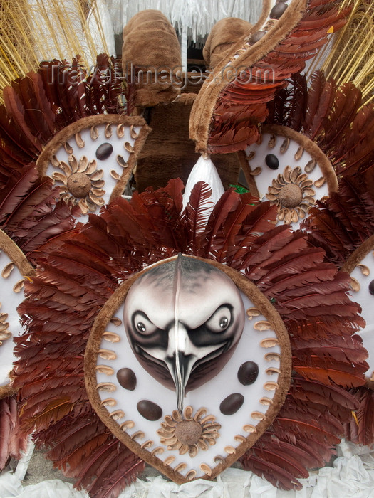 brazil438: Parintins, Amazonas, Brasil / Brazil: bird representation = Boi-Bumbá folklore festival - Boi Caprichoso troupe / Festival Folclórico de Parintins - Bumba Meu Boi - photo by D.Smith - (c) Travel-Images.com - Stock Photography agency - Image Bank