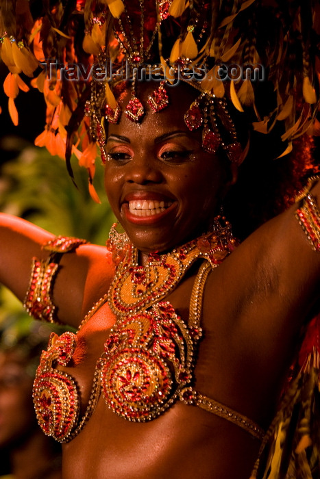 brazil448: Rio de Janeiro, RJ, Brasil / Brazil: exuberant mulata - Carnival dancer - Mocidade Independente de Padre Miguel samba school / escola de samba Mocidade Independente de Padre Miguel - photo by D.Smith - (c) Travel-Images.com - Stock Photography agency - Image Bank