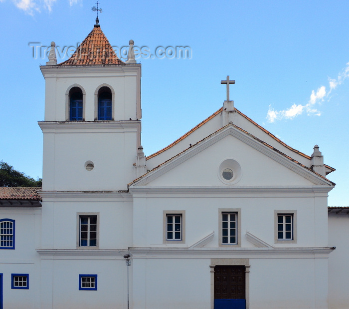 brazil476: São Paulo, Brazil: Anchieta church façade, Patio do Colégio - whitewashed Jesuit church built where the city of São Paulo was founded in 1554 by Manuel da Nóbrega and José de Anchieta - photo by M.Torres - (c) Travel-Images.com - Stock Photography agency - Image Bank