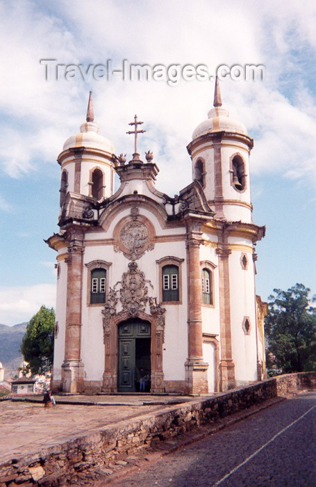 brazil6: Brazil / Brasil - Brazil - Ouro Preto (Minas Gerais - UNESCO world heritage): igreja de São Francisco de Assis / São Francisco de Assis church - photo by M.Torres - (c) Travel-Images.com - Stock Photography agency - Image Bank