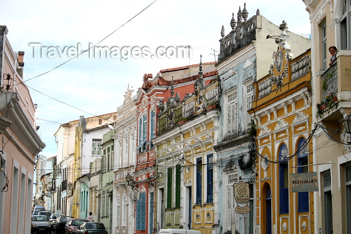 brazil79: Brazil / Brasil - São Salvador da Bahia / SSA (Bahia) : Historic Centre - colonial charm / encanto colonial - Unesco world heritage site / patrimonio da humanidade - photo by N.Cabana - (c) Travel-Images.com - Stock Photography agency - Image Bank