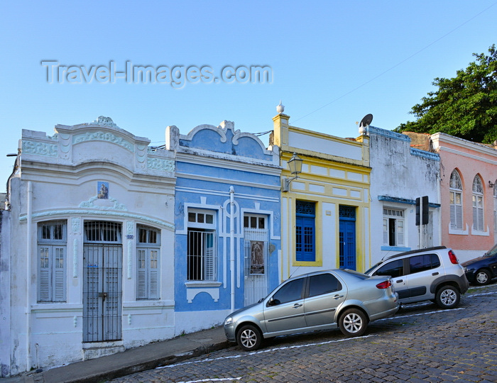 brazil89: Olinda, Pernambuco, Brazil: narrow old houses on Rua Quinze de Novembro - photo by M.Torres - (c) Travel-Images.com - Stock Photography agency - Image Bank