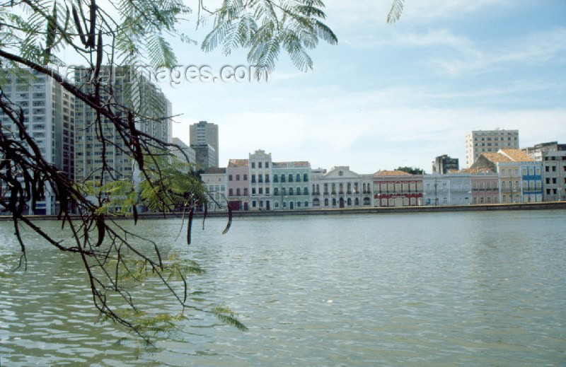 brazil98: Brazil / Brasil - Recife / REC (Pernambuco): waterfront - Rua da Aurora - photo by Francisca Rigaud - (c) Travel-Images.com - Stock Photography agency - Image Bank