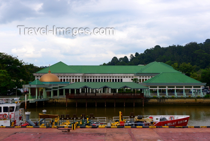 brunei128: Bangar, Temburong District, Brunei Darussalam: government complex and the oil products tanker Balait Surita on the Temburong river - photo by M.Torres - (c) Travel-Images.com - Stock Photography agency - Image Bank