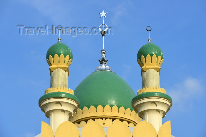 brunei141: Bandar Seri Begawan, Brunei Darussalam: Kampong Tamoi Mosque detail - photo by M.Torres - (c) Travel-Images.com - Stock Photography agency - Image Bank