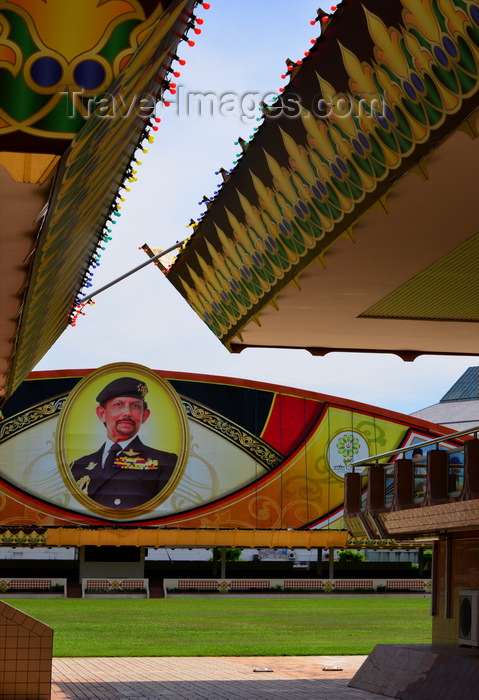 brunei40: Bandar Seri Begawan, Brunei Darussalam: Sultan Omar Ali Saifuddin field, the Sultan's personality cult (Padang SOAS) - photo by M.Torres - (c) Travel-Images.com - Stock Photography agency - Image Bank