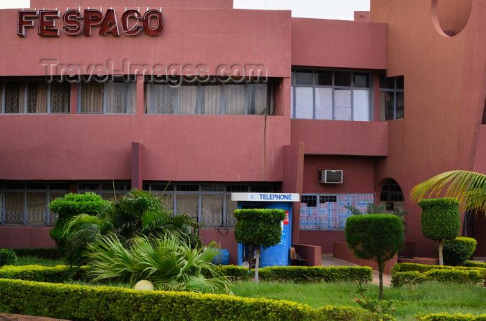 burkina-faso30: Ougadougou, Burkina Faso: FESPACO building on Kadiogo avenue - Panafrican Film and Television Festival of Ouagadougou / Festival panafricain du cinéma et de la télévision de Ouagadougou - photo by M.Torres - (c) Travel-Images.com - Stock Photography agency - Image Bank