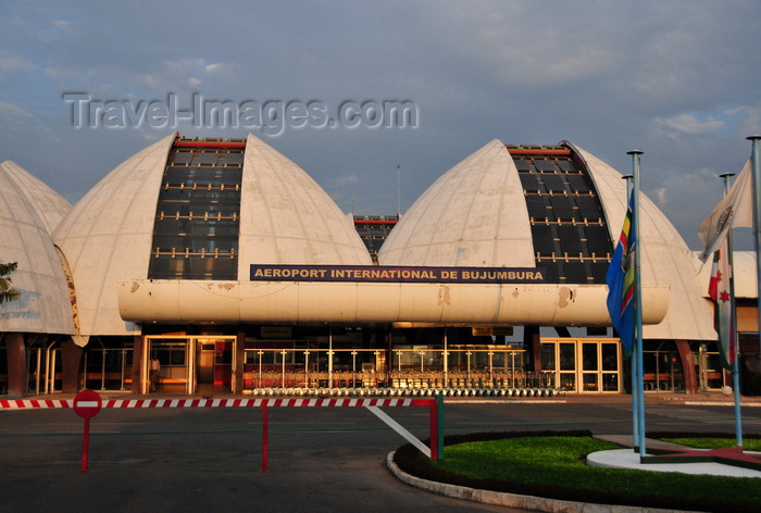 burundi2: Bujumbura, Burundi: Bujumbura International Airport - BJM - landside - the building resembles a set of rugo traditional huts - photo by M.Torres - (c) Travel-Images.com - Stock Photography agency - Image Bank