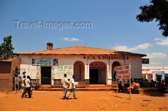 burundi58: Gitega / Kitega, Burundi: Adil's pharmacy and optician - pharmacie et centre optique - photo by M.Torres - (c) Travel-Images.com - Stock Photography agency - Image Bank