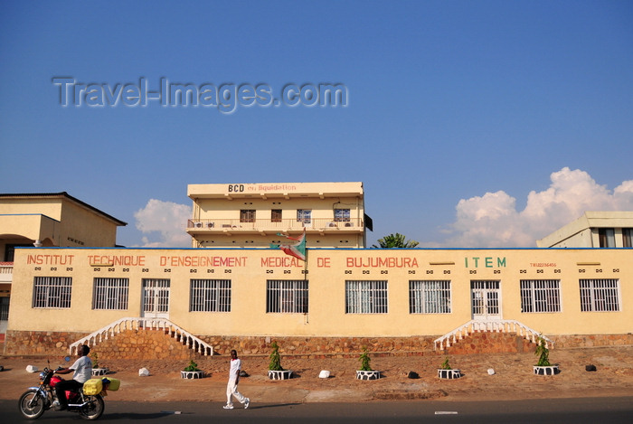 burundi8: Bujumbura, Burundi: ITEM medical school - Institut Technique d'Enseignement Médical de Bujumbura - photo by M.Torres - (c) Travel-Images.com - Stock Photography agency - Image Bank