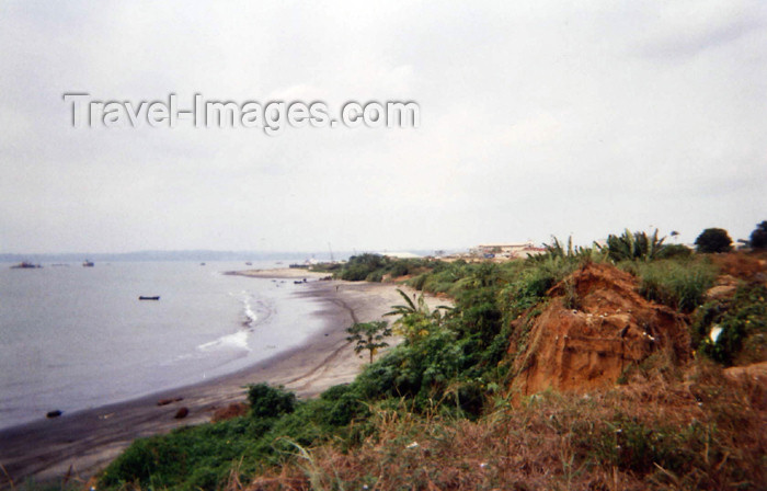 cabinda14: Africa - Cabinda - Kakongo: the beach / a praia (photo by FLEC) - (c) Travel-Images.com - Stock Photography agency - Image Bank