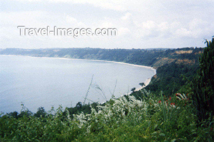 cabinda16: Africa - Cabinda: the bay - Atlantic Ocean / a baía - Oceano Atlântico (photo by FLEC) - (c) Travel-Images.com - Stock Photography agency - Image Bank