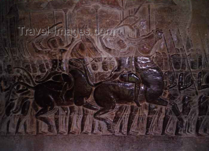 cambodia40: Angkor, Cambodia / Cambodge: Anglor Wat - bas-reliefs - the army of Suryavarman IImarches against the Chams - photo by M.Torres - (c) Travel-Images.com - Stock Photography agency - Image Bank