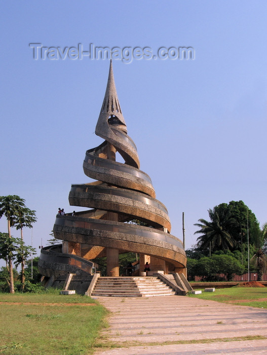 cameroon25: Yaoundé, Cameroon:  Reunification monument - the twin spirals symbolize the reunification of the French and British Cameroons - photo by B.Cloutier - (c) Travel-Images.com - Stock Photography agency - Image Bank