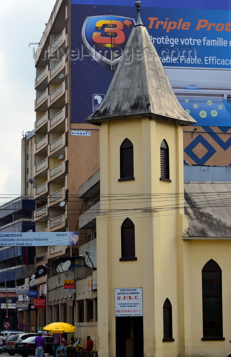 cameroon41: Cameroon, Douala: Bonalembe church, a Baptist temple - Boulevard De La Liberte - photo by M.Torres - (c) Travel-Images.com - Stock Photography agency - Image Bank