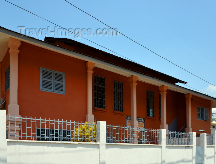 cameroon70: Cameroon, Douala: colonial building used as a professional school - photo by M.Torres - (c) Travel-Images.com - Stock Photography agency - Image Bank