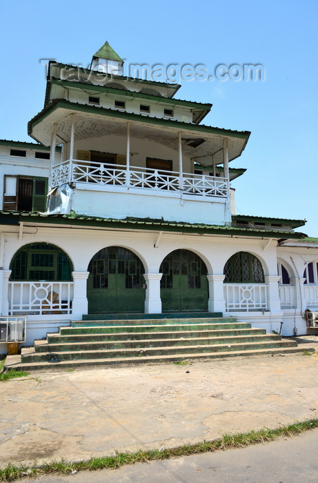 cameroon75: Cameroon, Douala: the Pagoda, Palace of the Kings Bell, built by the Germans in 1905 for King Auguste Manga Ndumbe - Government square, in the administrative quarter, Bonanjo - photo by M.Torres - (c) Travel-Images.com - Stock Photography agency - Image Bank