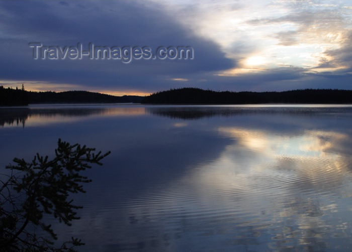 canada110: Canada / Kanada - Saskatchewan: sunrise over a lake - photo by M.Duffy - (c) Travel-Images.com - Stock Photography agency - Image Bank