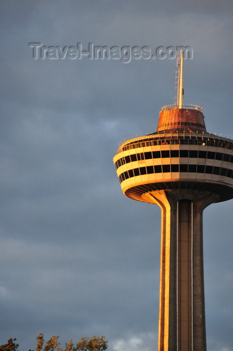 canada125: Niagara Falls, Ontario, Canada: Skylon Tower - construction used the slipform method - observation tower - photo by M.Torres - (c) Travel-Images.com - Stock Photography agency - Image Bank