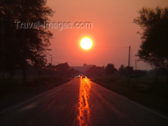 canada130: Port Colborne, Ontario, Canada / Kanada: sun on the asphalt - road at sunset - reflection - photo by R.Grove - (c) Travel-Images.com - Stock Photography agency - Image Bank