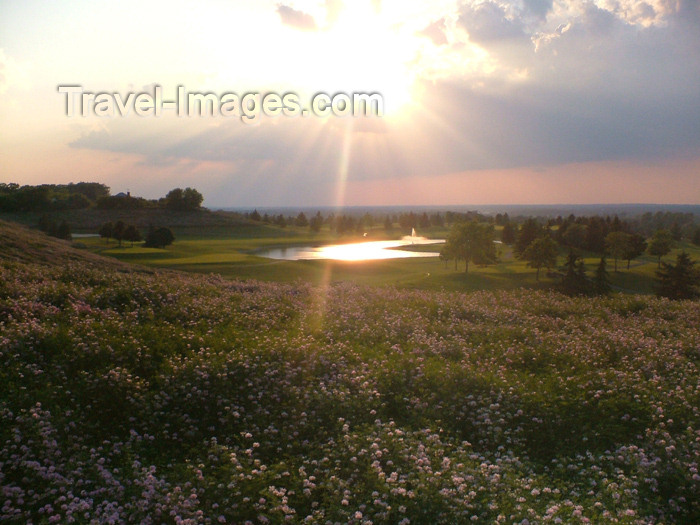 canada142: Canada / Kanada - Pelham / Fenwick, Ontario: golf course - sun rays - photo by R.Grove - (c) Travel-Images.com - Stock Photography agency - Image Bank