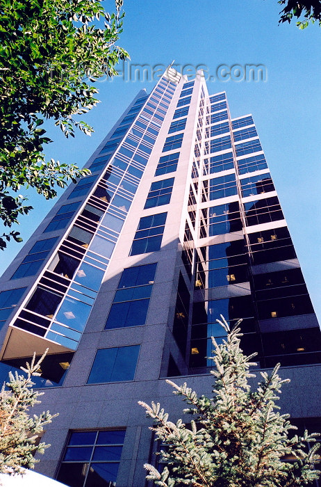 canada168: Canada / Kanada - Calgary (Alberta): the Millennium tower - Ernest & Young tower (photo by M.Torres) - (c) Travel-Images.com - Stock Photography agency - Image Bank