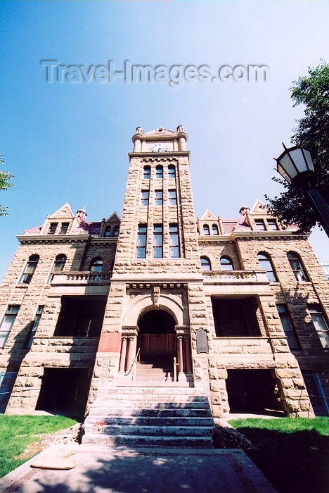 canada215: Canada / Kanada - Calgary, Alberta: the old City Hall - Macleod Trail - photo by M.Torres - (c) Travel-Images.com - Stock Photography agency - Image Bank