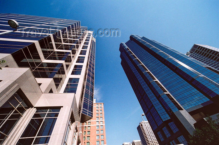 canada253: Canada / Kanada - Calgary (Alberta): 2nd Avenue SW - Canterra tower and Ernst & Young Tower (photo by M.Torres) - (c) Travel-Images.com - Stock Photography agency - Image Bank