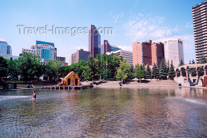 canada261: Canada / Kanada - Calgary (Alberta): pond on Olympic square (photo by M.Torres) - (c) Travel-Images.com - Stock Photography agency - Image Bank