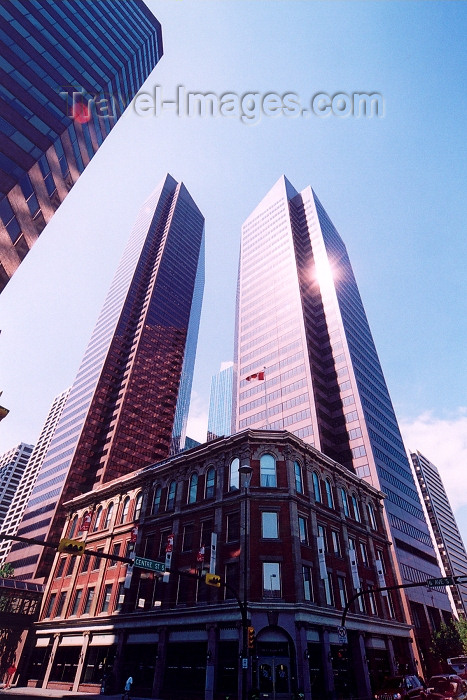 canada262: Canada / Kanada - Calgary, Alberta: corner of Centre street and 6th avenue S - photo by M.Torres - (c) Travel-Images.com - Stock Photography agency - Image Bank