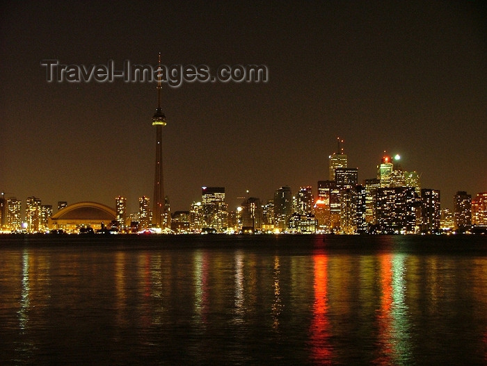 canada269: Toronto, Ontario, Canada / Kanada: skyline - night and Lake Ontario - photo by R.Grove - (c) Travel-Images.com - Stock Photography agency - Image Bank