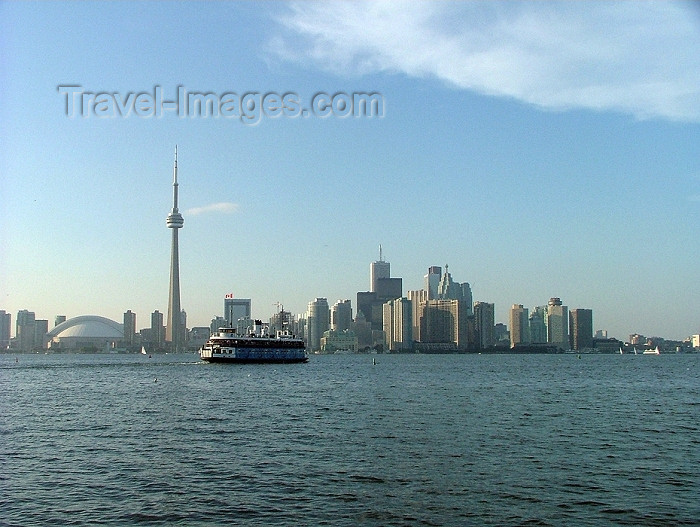 canada270: Toronto, Ontario, Canada / Kanada: skyline and Toronto Islands ferry in the Inner Harbour - day - photo by R.Grove - (c) Travel-Images.com - Stock Photography agency - Image Bank