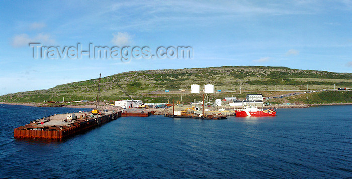 canada302: Blanc Sablon (Quebec): pier on the Gulf of St. Lawrence / Golfe du Saint-Laurent - Blanc-Sablons - photo by B.Cloutier - (c) Travel-Images.com - Stock Photography agency - Image Bank