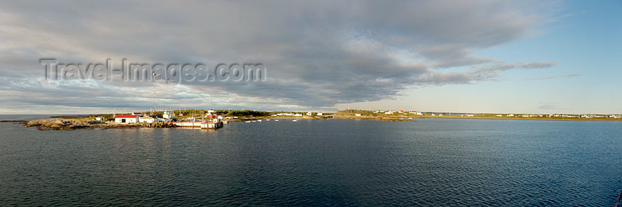 canada305: La Romaine (Quebec): seen from the Gulf of St. Lawrence - photo by B.Cloutier - (c) Travel-Images.com - Stock Photography agency - Image Bank