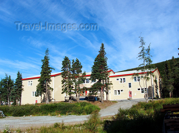 canada328: Canada / Kanada - Nain (Labrador): up-hill - housing estate - photo by B.Cloutier - (c) Travel-Images.com - Stock Photography agency - Image Bank