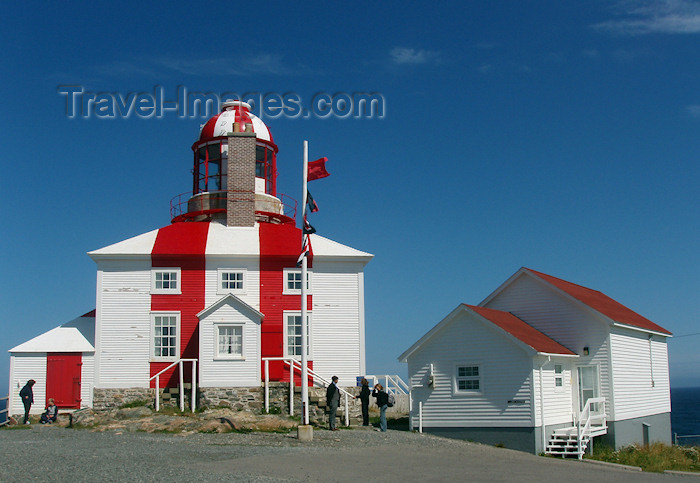 canada333: Canada / Kanada - Bonavista, Newfoundland: red and white lighthouse - photo by B.Cloutier - (c) Travel-Images.com - Stock Photography agency - Image Bank