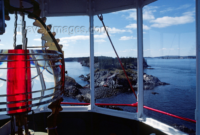 canada368: Campobello Island, New Brunswick, Canada: the prism and light of East Quoddy Head Lighthouse - Head Harbour Lighthouse - photo by C.Lovell - (c) Travel-Images.com - Stock Photography agency - Image Bank