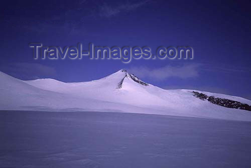 canada389: Canada - Ellesmere Island (Nunavut): Barbeau Peak - highest mountain on the island - photo by E.Philips - (c) Travel-Images.com - Stock Photography agency - Image Bank